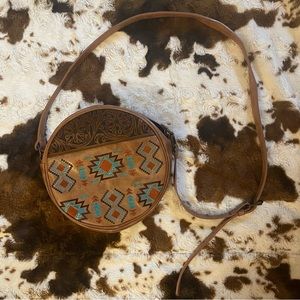 Shyanne Circle Crossbody Bag